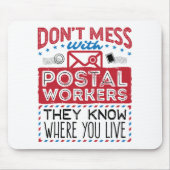 郵便局員おもしろいが自分の住む場所を知る マウスパッド (正面)