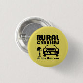 郵便局員の農村部の航空会社は彼らの車でそれを行う 缶バッジ (正面&裏面)