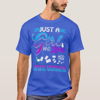 郵便局員を愛しているだけの女の子 Tシャツ