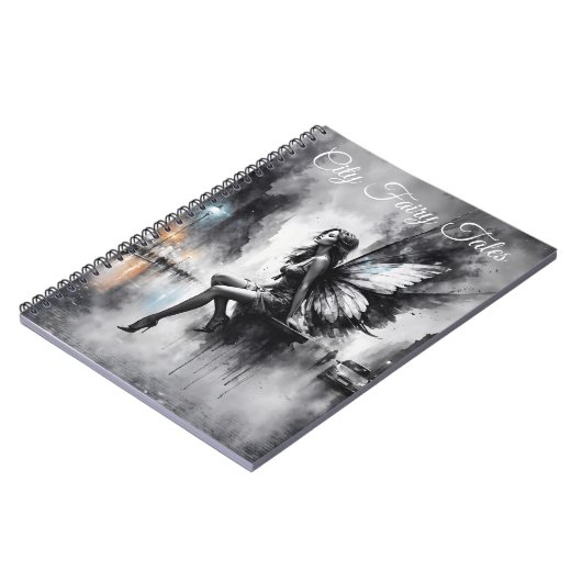 都会の闇の妖精ファンタジー未来的なゴシックの街 ノートブック (左側)