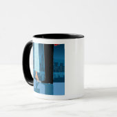 都市のロマンチックなカップル マグカップ (正面左)