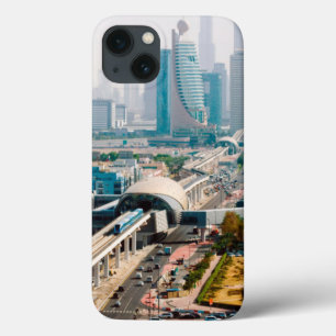 都市の地下鉄線と超高層ビル iPhone 13ケース