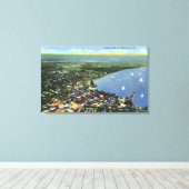 都市の空中表示、湖に帆船 キャンバスプリント (インサイチュ (ウッドフロア))