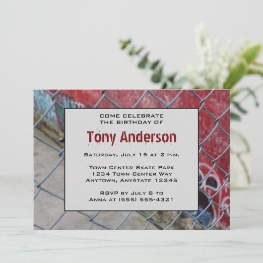 都市クールな誕生日のパーティの招待状 招待状 (スタンド正面)