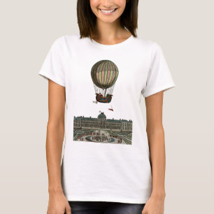 都市上の飛行船 Tシャツ