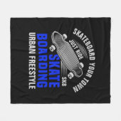 都市名の追加文字スケートボードアーバンフリースタイル フリースブランケット (正面(横))