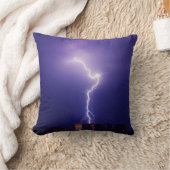 都市電力サージ – ダイナミック稲妻ボルトCi上 クッション (ブランケット)