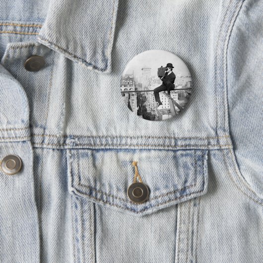 都市高層ヴィンテージの写真の旧式なカメラ 缶バッジ (インサイチュ)