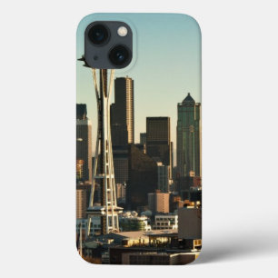 都心のシアトルのスカイラインおよび宇宙の針 iPhone 13ケース