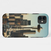 都心のシアトルのスカイラインおよび宇宙の針 Case-Mate iPhoneケース (裏面(横))