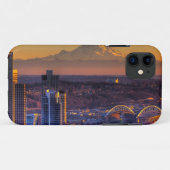 都心のシアトルの都市景観の眺めフットボール Case-Mate iPhoneケース (裏面(横))