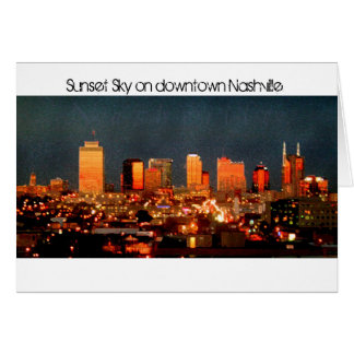 都心のナッシュビルの日没の空