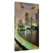 都心のマイアミへの水路を渡る橋鉛 クリップボード (右)