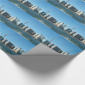 都心の中心の島からのCNタワーのトロントの眺め ラッピングペーパー (角)