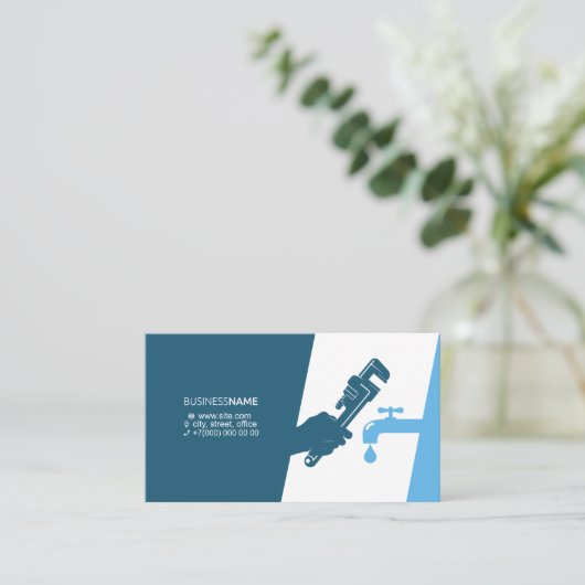 配管工の名刺をレンチ・イン・ハンド 名刺 (スタンド正面)