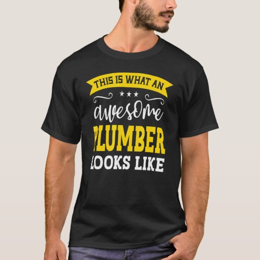 配管工の役職の従業員おもしろい職専門職 Tシャツ (正面)