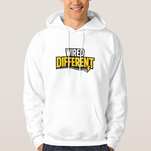 配線が違う電気技士の面白Tシャツ パーカ (正面)