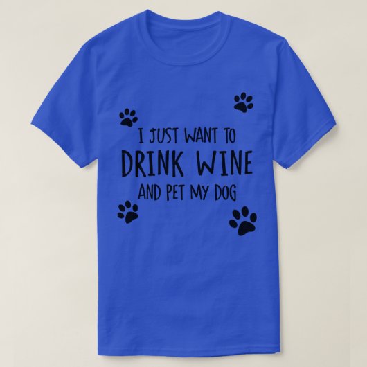 酒を飲んで犬をなでる Tシャツ (デザイン正面)