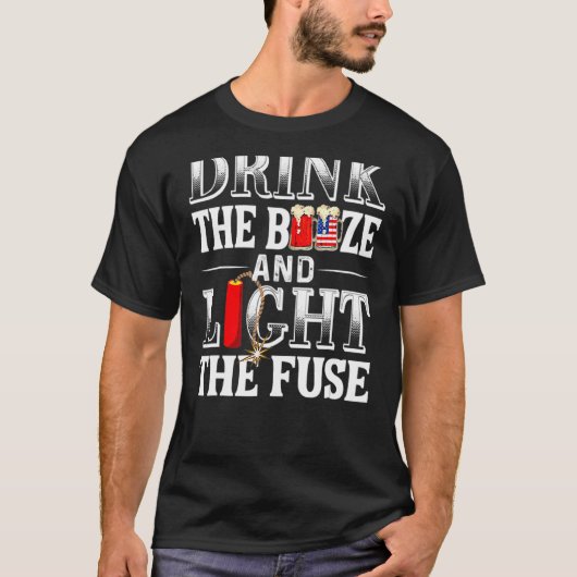 酒を飲んで7月4日にヒューズのおもしろいを点灯させる Tシャツ (正面)