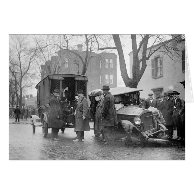 酒類密造者の破壊されたCar 1922年 (正面横)