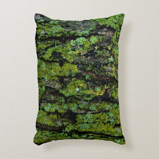 酒、緑およびコケむした木の幹 アクセントクッション (正面(垂直))