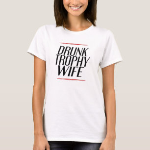 酔ったトロフィの妻 Tシャツ