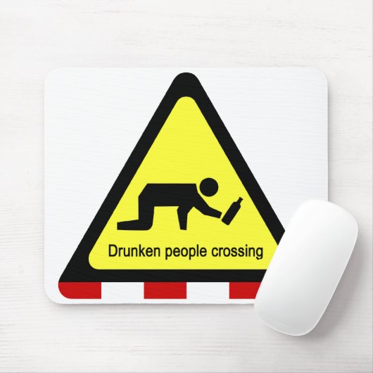 酔っ払い人がタイのサイン⚠を渡る⚠ マウスパッド (マウス)