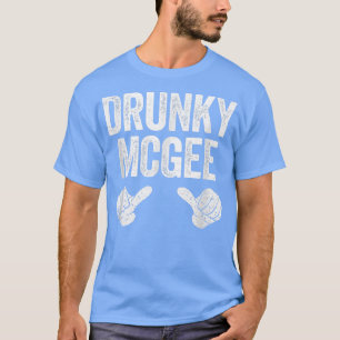 酔っ払ったマッギーSt patricks dayカップル Tシャツ