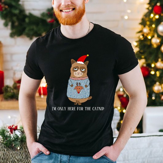 醜いクリスマスセーターを着た皮肉な猫 Tシャツ