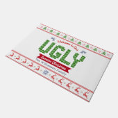 醜いクリスマスセーター粘着性の北欧レッドグリーンニット ドアマット (アングル)