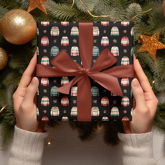 醜いクリスマスセーター | ホリーと果実のパターン ラッピングペーパー