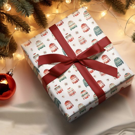 醜いクリスマスセーター | ホリーと果実のパターン ラッピングペーパー