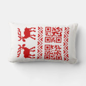 醜いクリスマスセーターQRコード新年おめでとう！ ランバークッション (裏面)