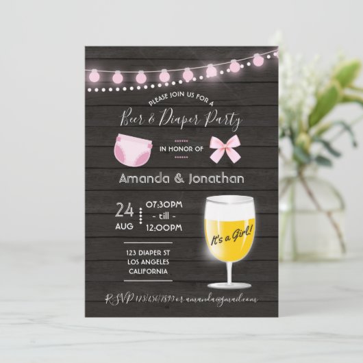 里庭のビールとおむつ 赤ちゃんの女の子のシャワー 招待状 (スタンド正面)