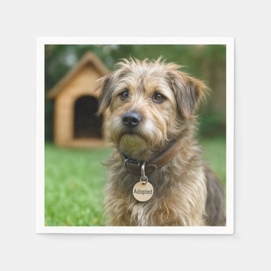 里親になったボサボサワンコと犬小屋 スタンダードカクテルナプキン (正面)