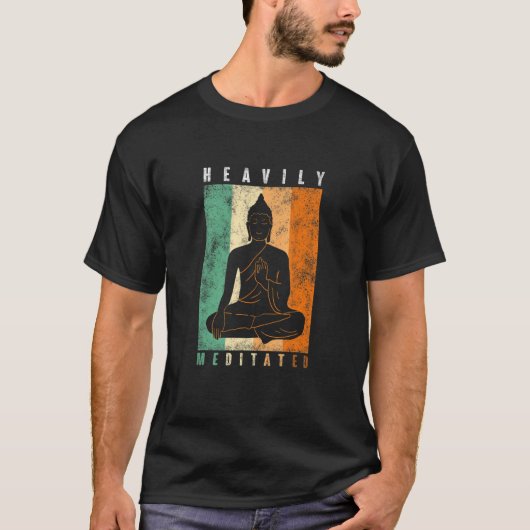 重いヨガめい想ポーズ Tシャツ (正面)