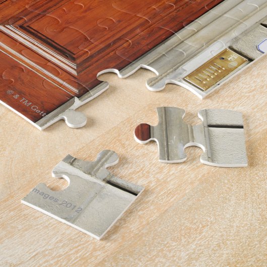 重い木製のドア、フィレンツェ、イタリア ジグソーパズル (側面)