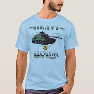 重い装甲 Tシャツ