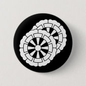 重なり合う花形の源氏カート 缶バッジ (正面)