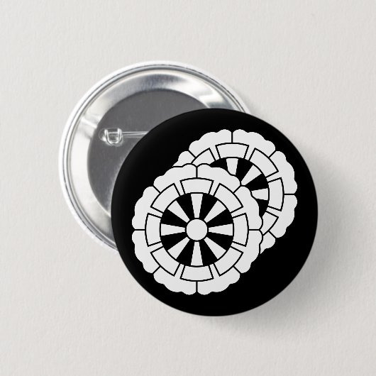 重なり合う花形の源氏カート 缶バッジ (正面&裏面)