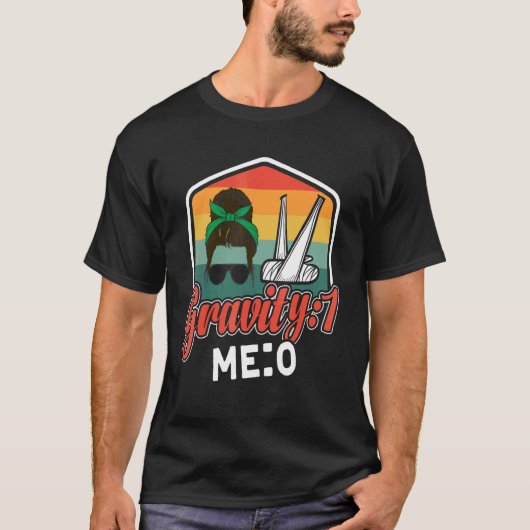 重力1 私0 腕骨折8 Tシャツ (正面)