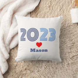 重要で思い出に残る年の名前をカスタムする卒業 クッション