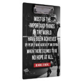 重量挙げやる気を起こさせるの言葉 – トレーニング クリップボード (右)