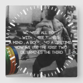 「重量挙げ」トレーニング やる気を起こさせる スクエア壁時計 (正面)