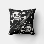 重金属のスカル クッション (裏面)