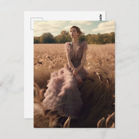野にドレスを着た美しい女性 ポストカード (正面/裏面)