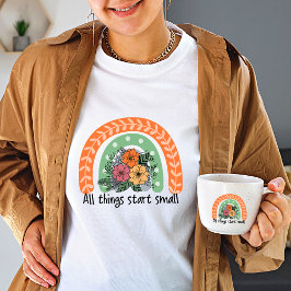 野の花すべてのものは小さなヴィンテージ虹を始める Tシャツ