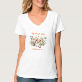 野の花とコーギーの子犬とコーギーのママ Tシャツ (正面)
