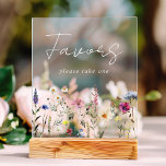 野エレガント花草地 アクリルサイン<br><div class="desc">魅力的なWildflower Meadow Pavites Sign結婚は、ピンク、黄、紫、青、緑の色合いの万華鏡のように千変万化するパターンで水色のワイルドフラワーや緑豊かな葉で飾られ鮮やか、あなたのブライダルシャワー、赤ちゃんシャワー、または他のイベントの魅力を高める。この透明なアクリルのワイルドフラワーをパーソナライズあなたの希望の指示で署名を好む。春や夏のお祝いに最適な、このサインはあなたのイベントの装飾に自然の美しいと優雅さのtouchを追加する。</div>