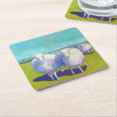 野原に二頭の羊 スクエアペーパーコースター (アングル)